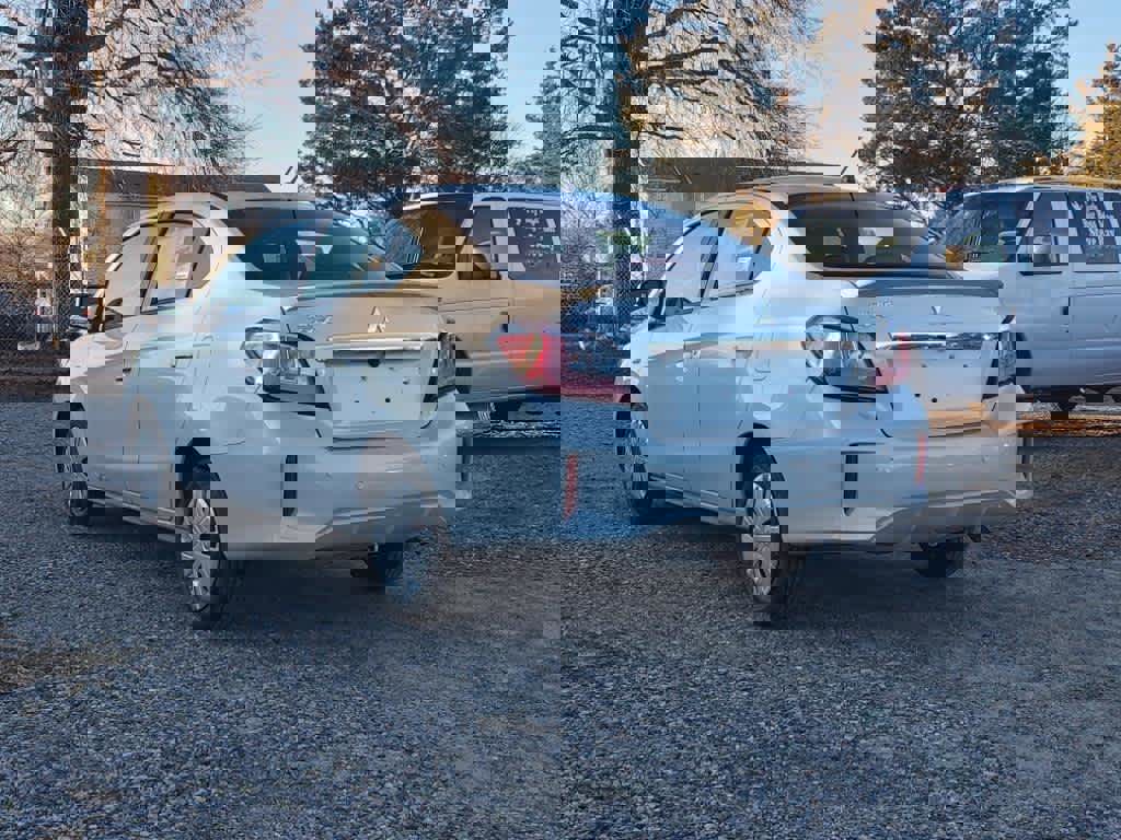 New 2024 Mitsubishi Mirage G4 ES image 2