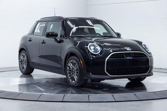 New 2026 MINI Cooper 4-Door Hardtop image 4