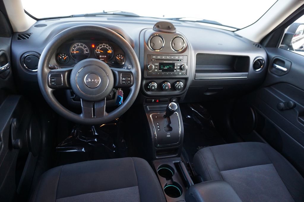 Used 2016 Jeep Patriot Sport image 13