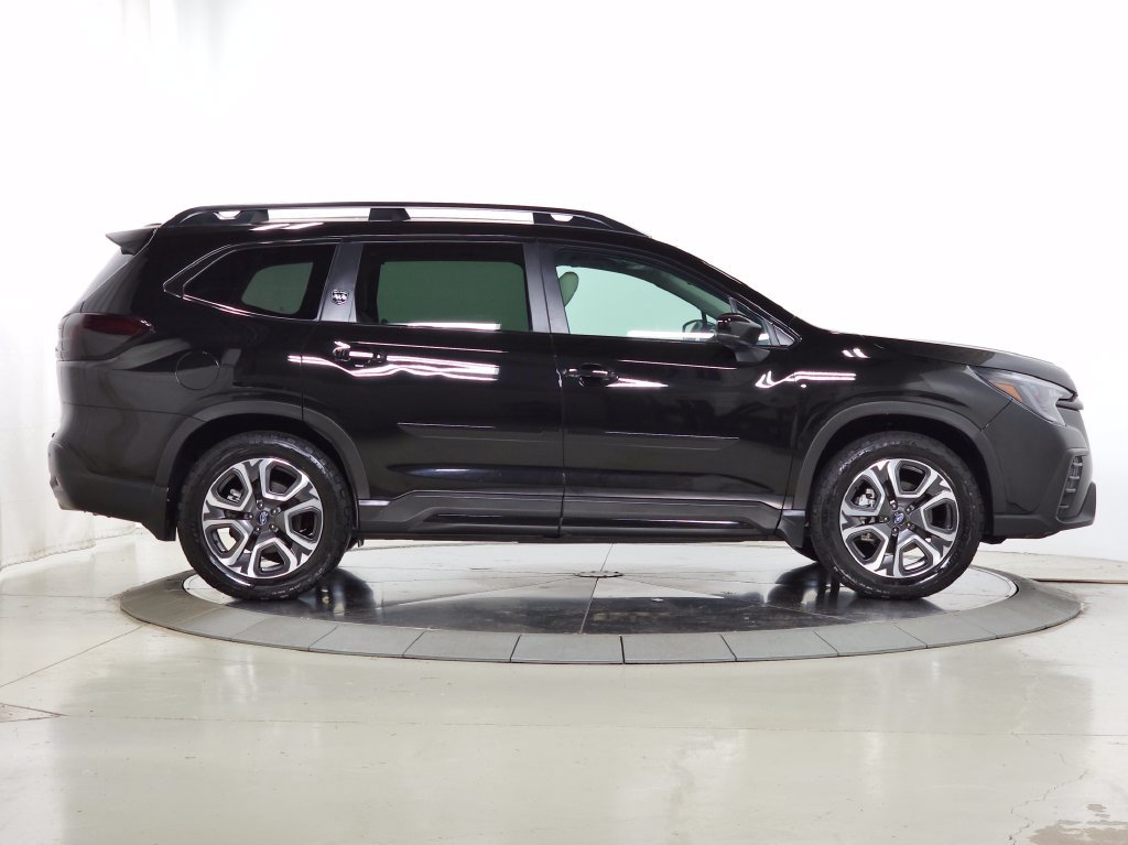Used 2026 Subaru Ascent Limited AWD/4WD image 10