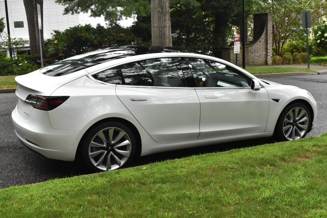 Used 2020 Tesla Model 3 Long Range AWD/4WD image 7