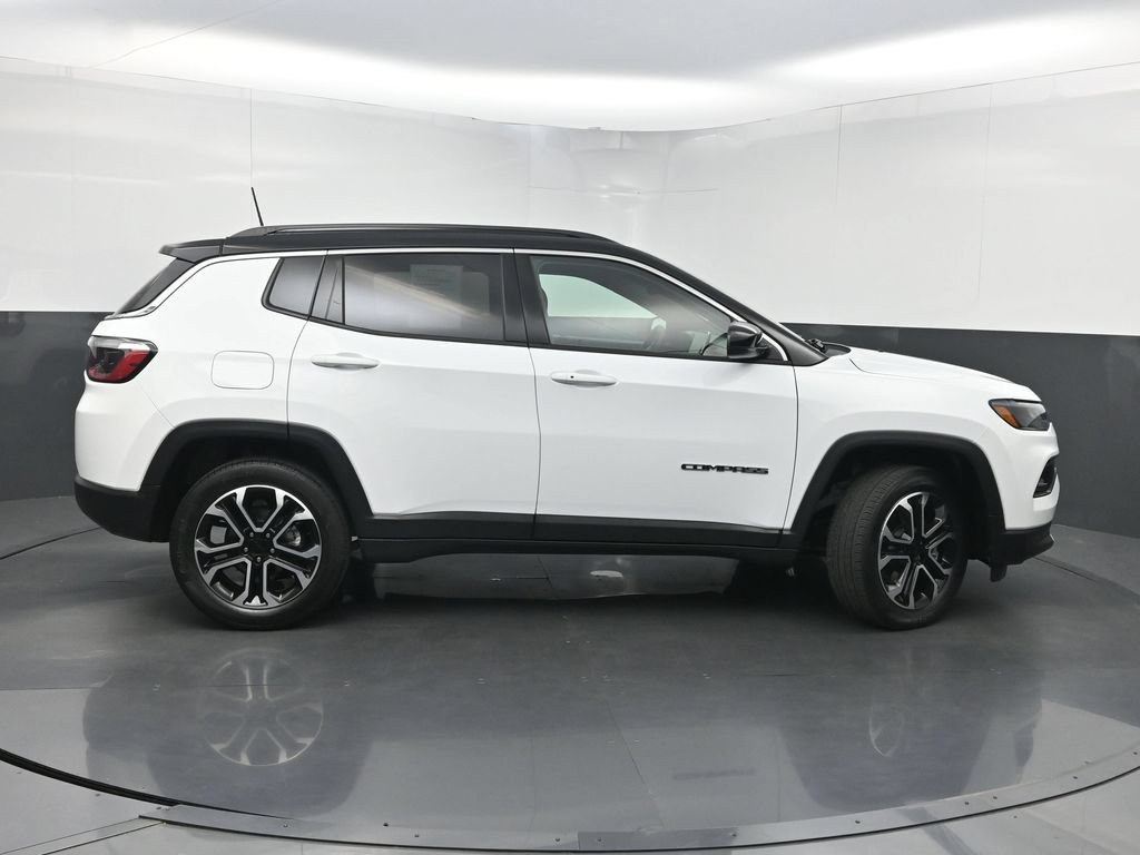 Used 2023 Jeep Compass Limited AWD/4WD image 41