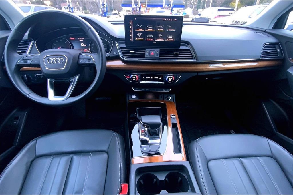 Certified 2023 Audi Q5 2.0T Premium w/ Convenience Package image 15