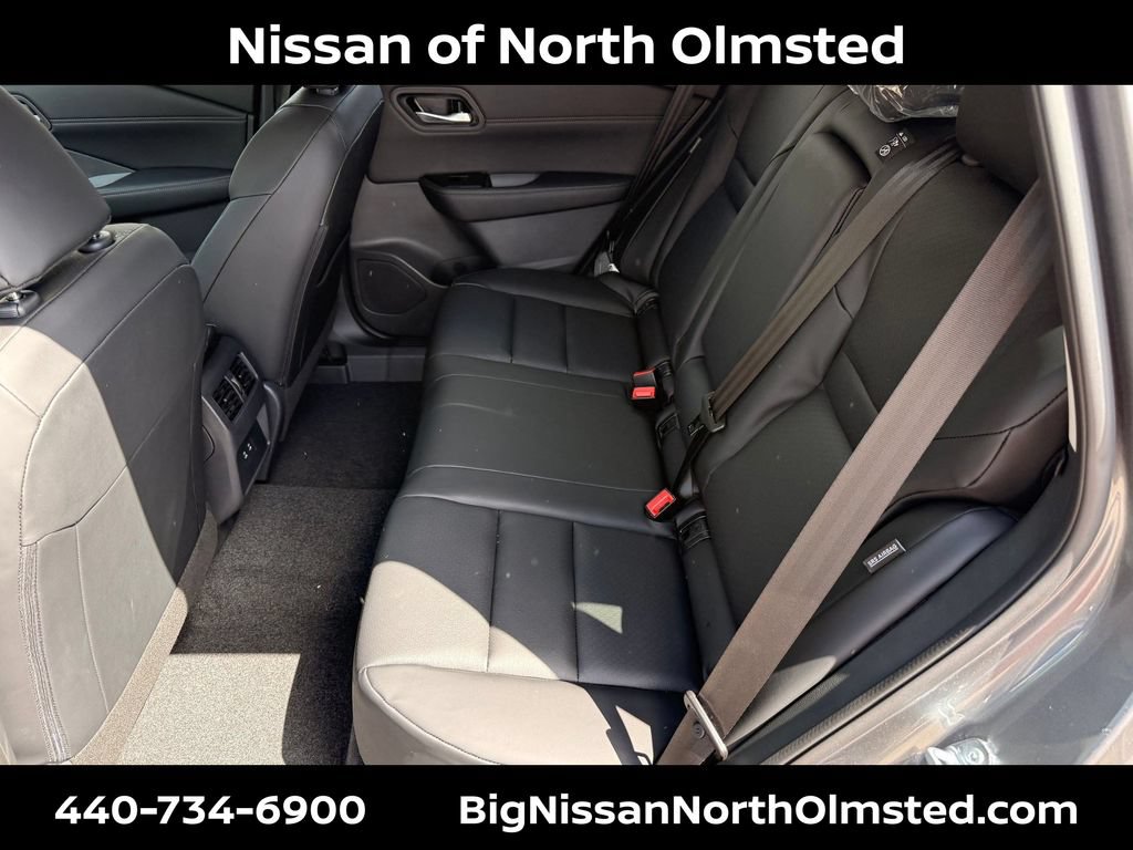 New 2026 Nissan Rogue Dark Armor AWD/4WD image 17