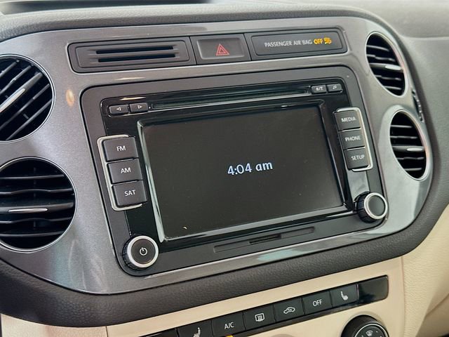 Used 2015 Volkswagen Tiguan SE image 15