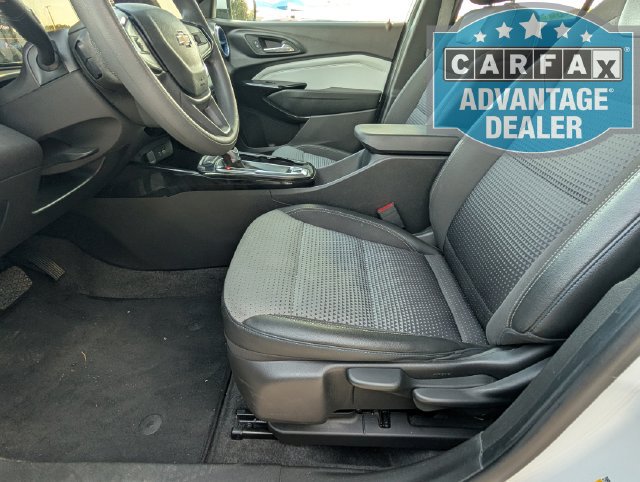 Used 2025 Chevrolet Trax LT FWD image 16