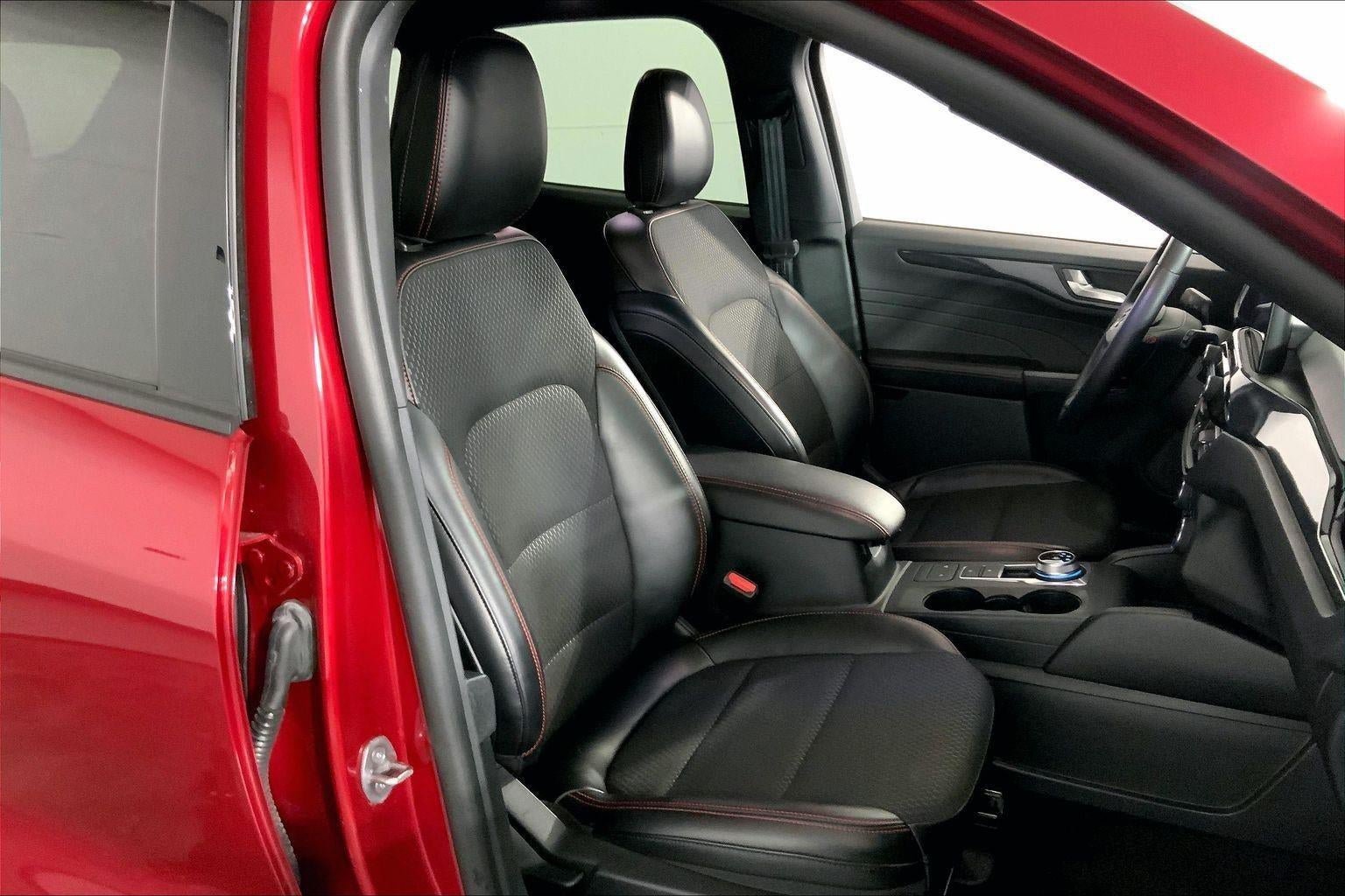 Used 2025 Ford Escape ST-Line FWD image 7