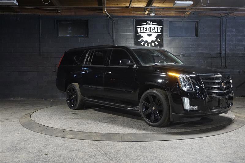 Used 2015 Cadillac Escalade ESV Luxury image 15