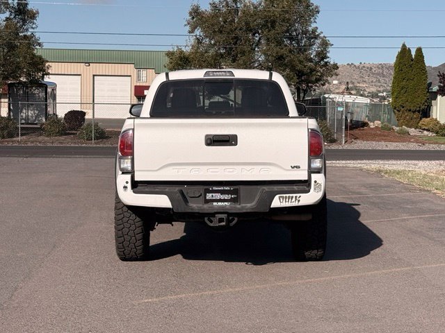 Used 2020 Toyota Tacoma TRD Off-Road w/ TRD Premium Off Road Package AWD/4WD image 5