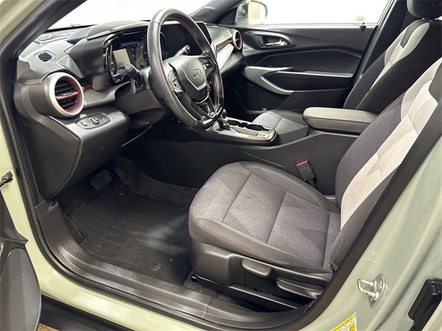 Certified 2024 Chevrolet Trax RS w/ Driver Confidence Package image 11