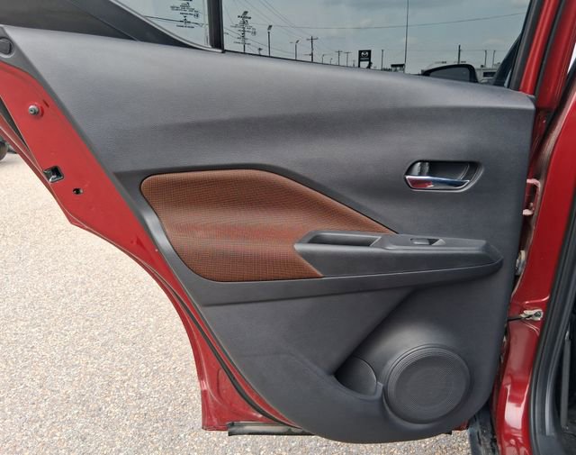 Used 2021 Nissan Kicks SR FWD image 10