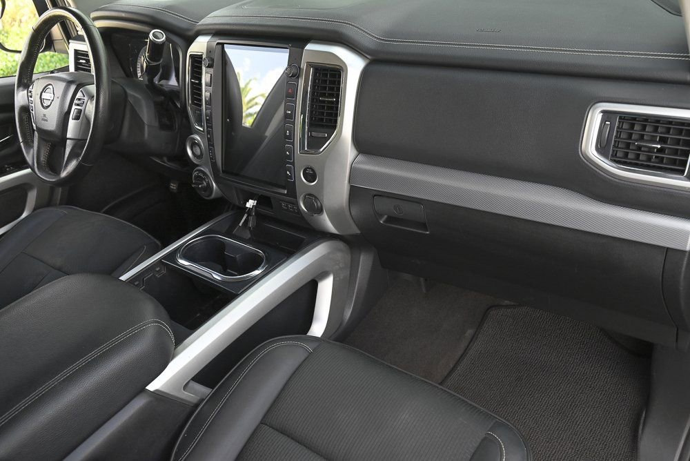 Used 2019 Nissan Titan PRO-4X image 17