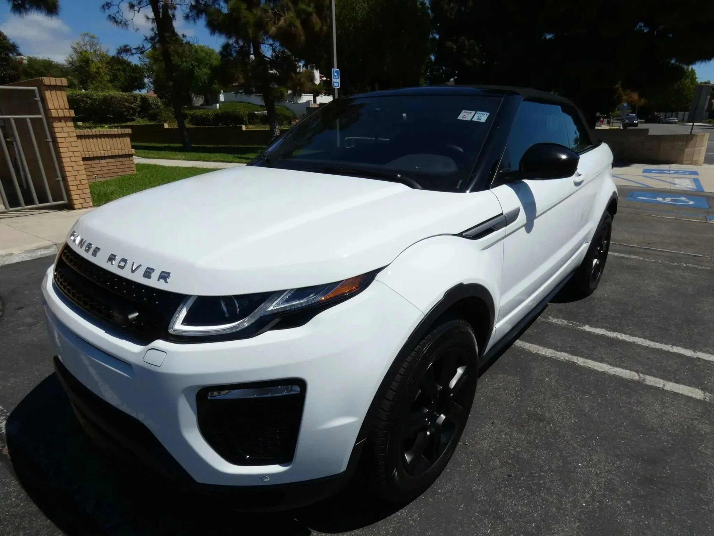 Used 2018 Land Rover Range Rover Evoque SE Dynamic image 66