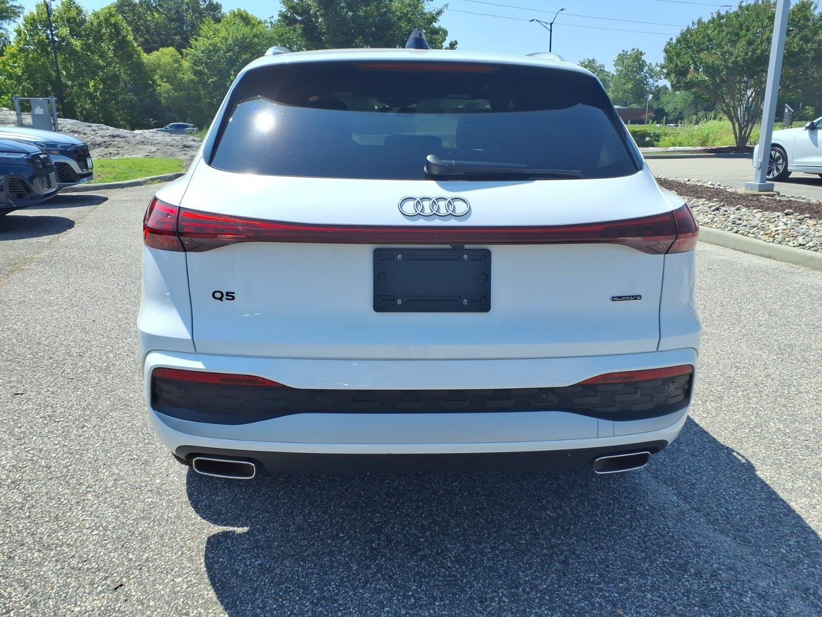Used 2025 Audi Q5 Premium w/ Convenience Package AWD/4WD image 7