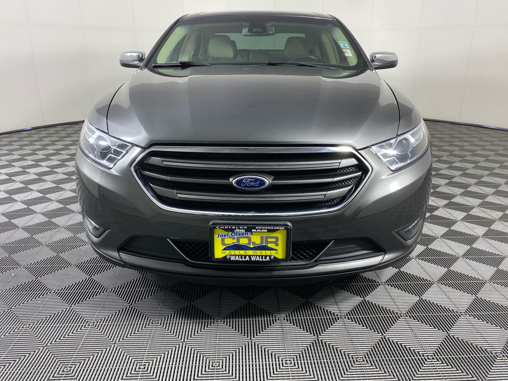 Used 2015 Ford Taurus Limited w/ Equipment Group 301A FWD image 3