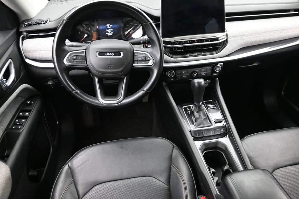 Used 2022 Jeep Compass Latitude AWD/4WD image 12