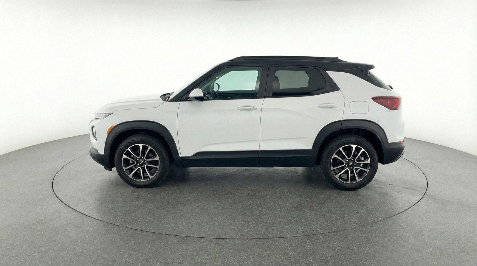 Used 2025 Chevrolet TrailBlazer LT FWD image 5