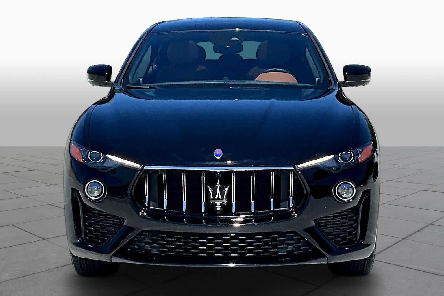 Used 2021 Maserati Levante AWD/4WD image 3