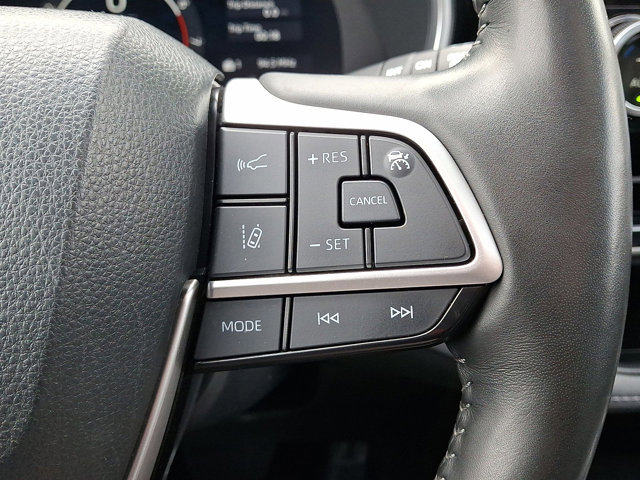 Used 2023 Toyota Highlander Limited image 20