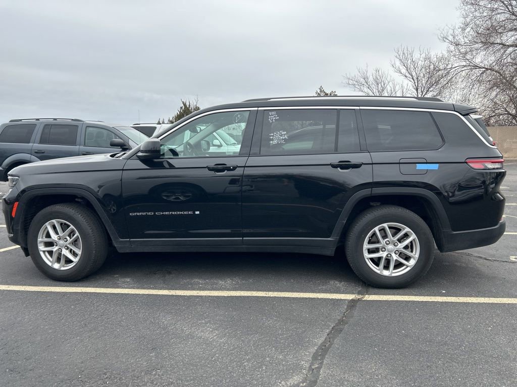 Used 2023 Jeep Grand Cherokee L Laredo AWD/4WD image 14
