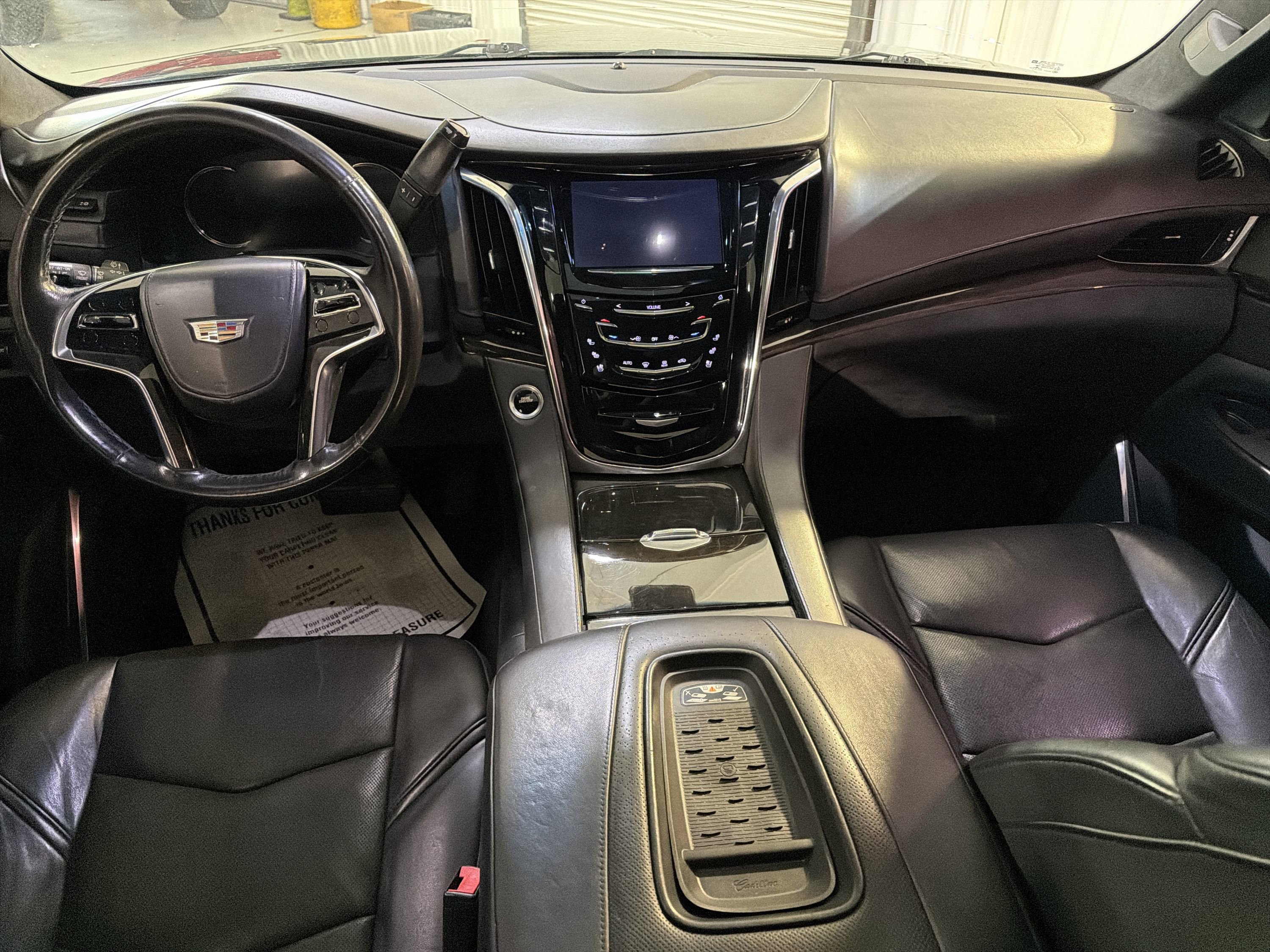 Used 2017 Cadillac Escalade ESV Platinum RWD image 22
