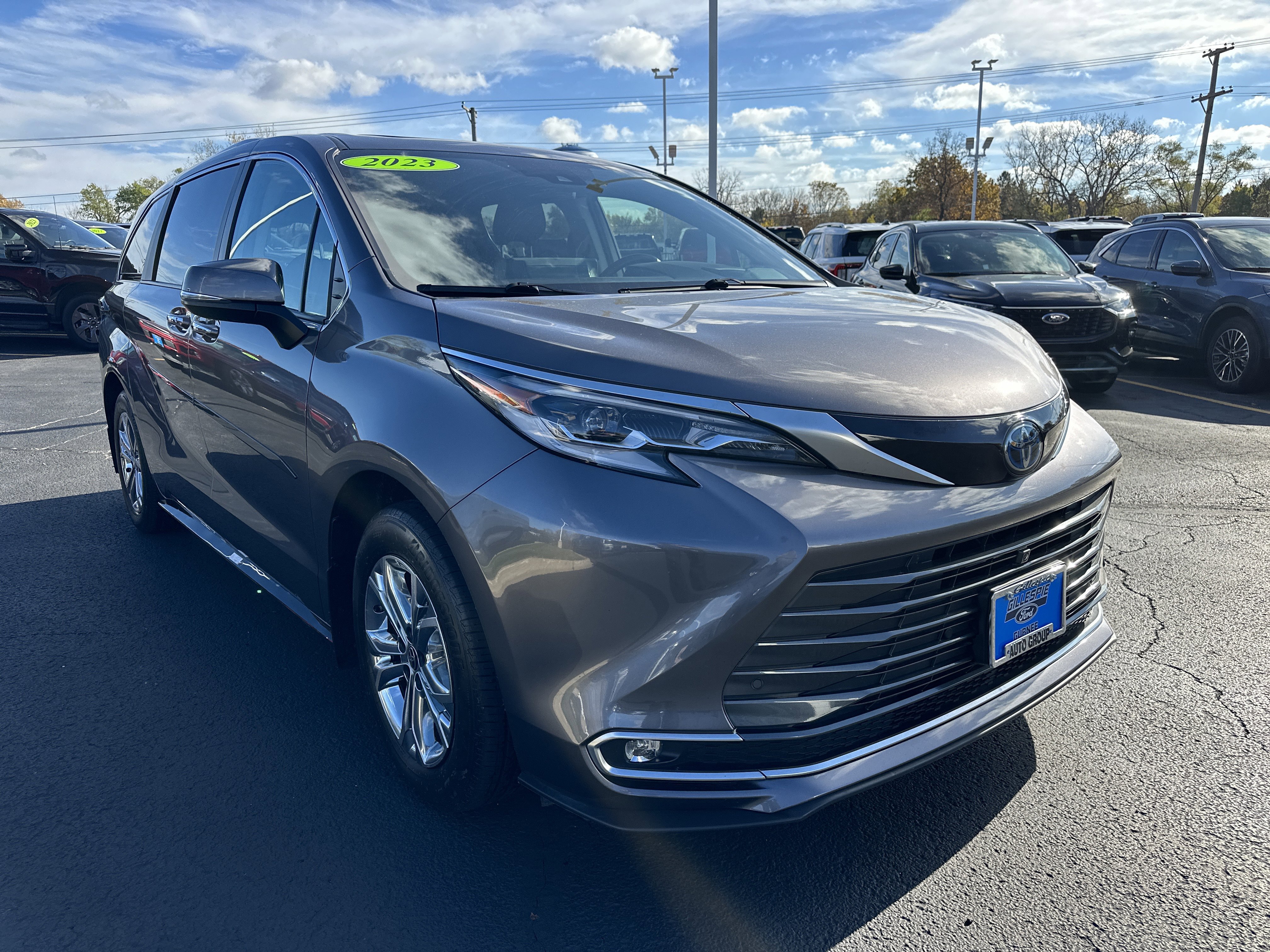 Used 2023 Toyota Sienna Platinum