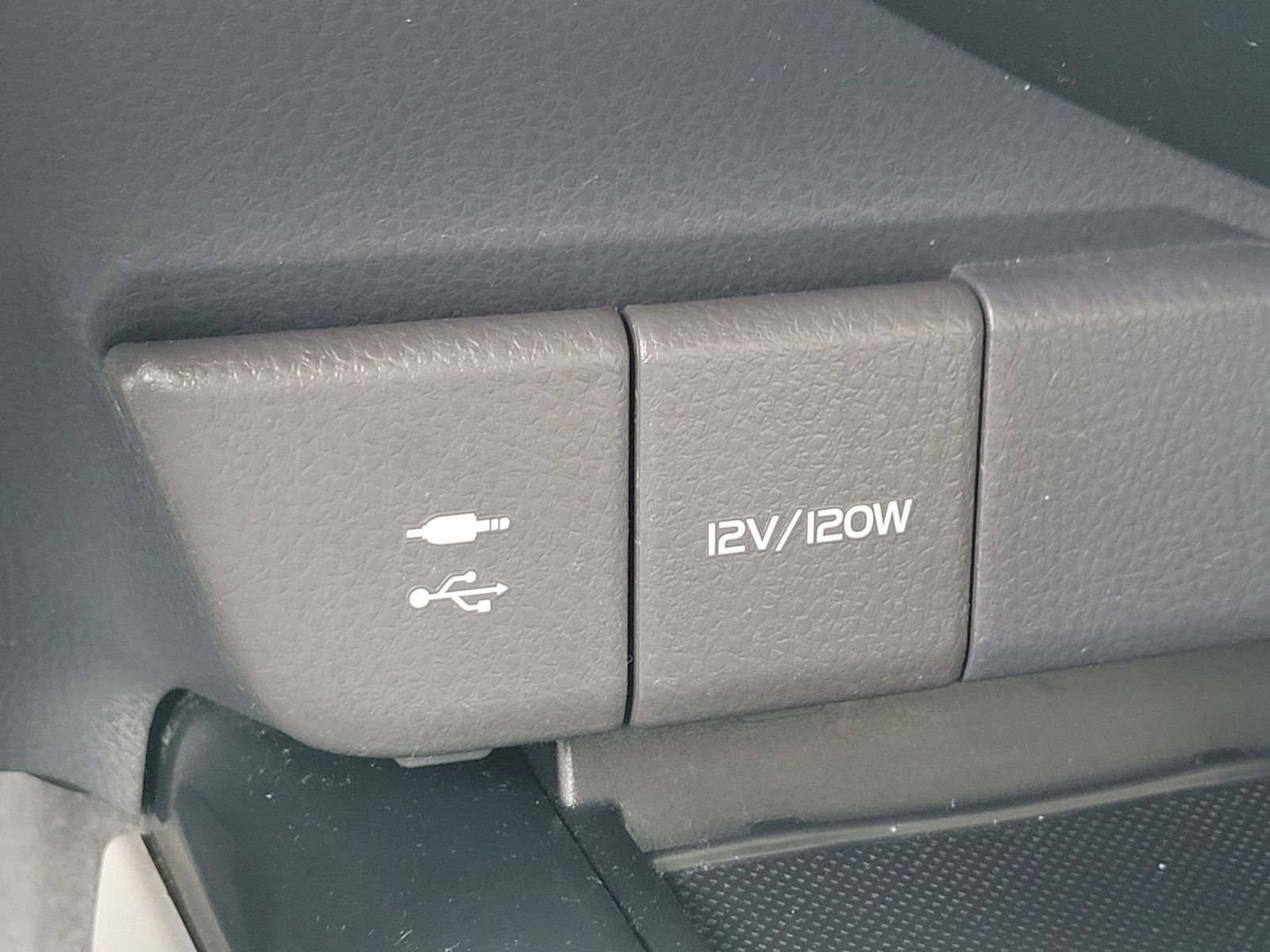 Used 2018 Toyota Camry SE FWD image 20