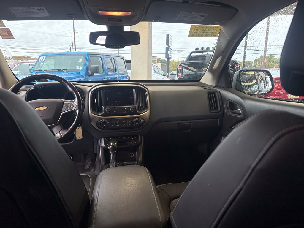 Used 2022 Chevrolet Colorado Z71 AWD/4WD image 13