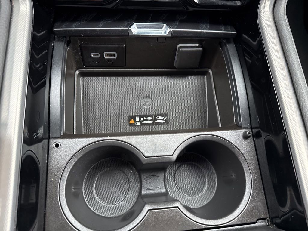 Certified 2022 GMC Yukon Denali w/ Denali Premium Package image 13