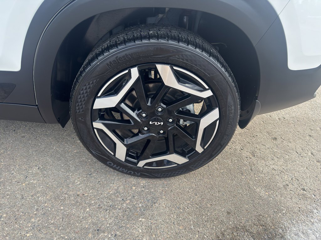 Used 2024 Kia Seltos SX AWD/4WD image 10