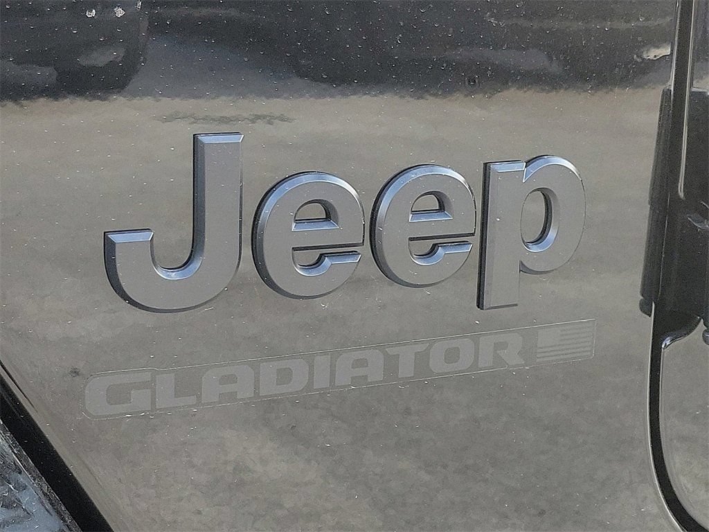 New 2025 Jeep Gladiator Sport AWD/4WD image 18