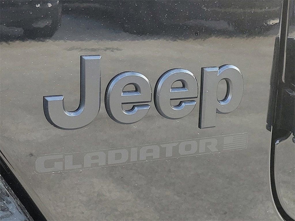 New 2025 Jeep Gladiator Sport AWD/4WD image 18