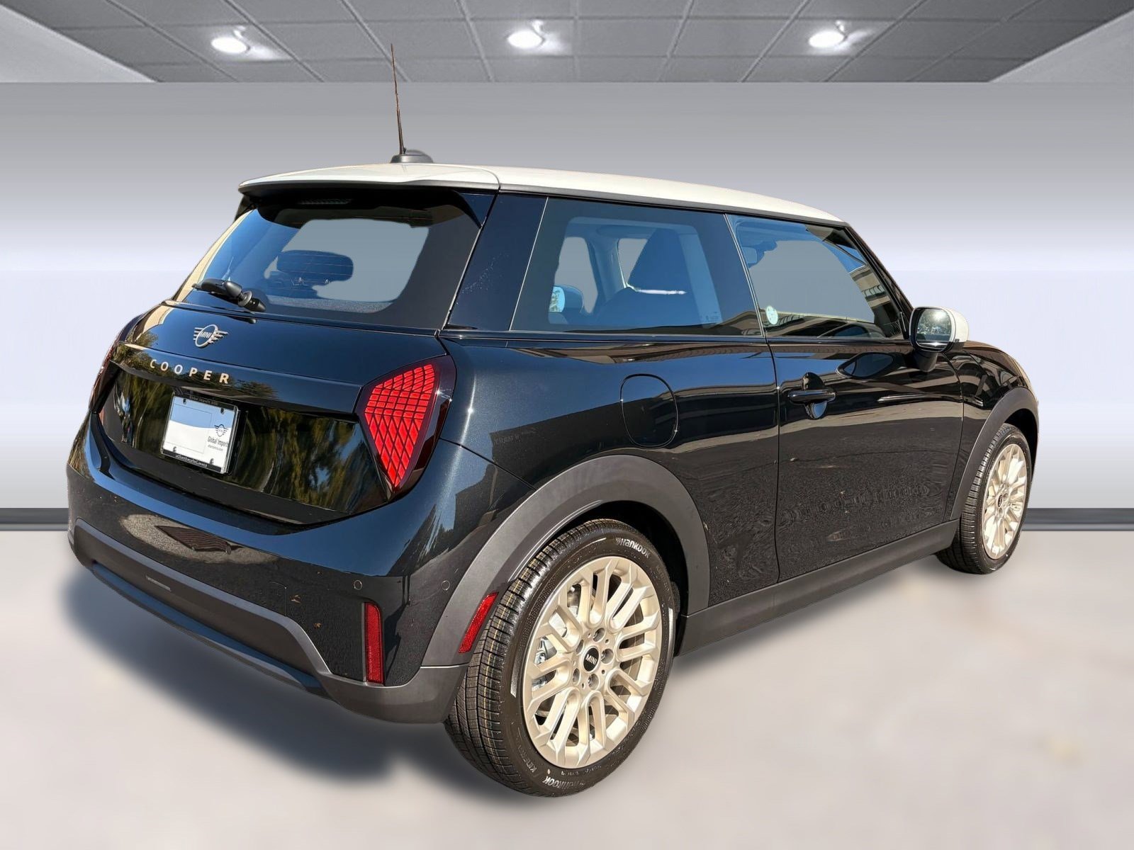 New 2026 MINI Cooper 2-Door Hardtop image 9
