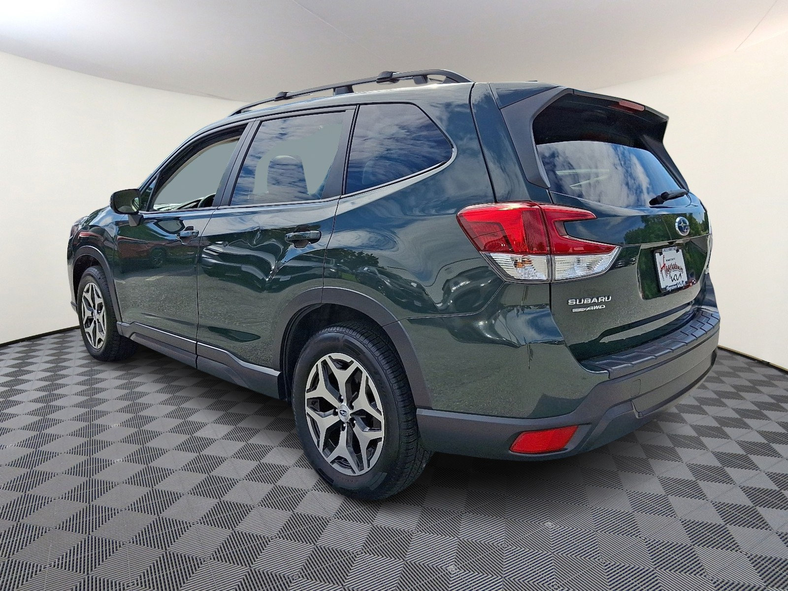 Used 2022 Subaru Forester Premium w/ Popular Package #1 AWD/4WD image 4