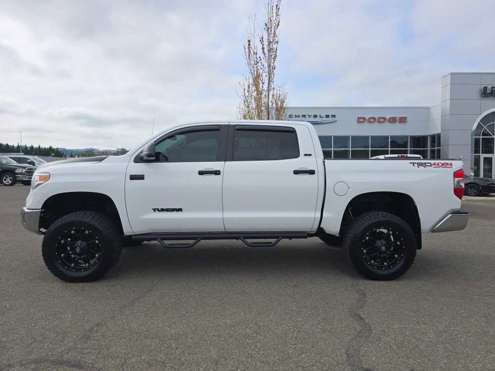 Used 2014 Toyota Tundra SR5 AWD/4WD image 2