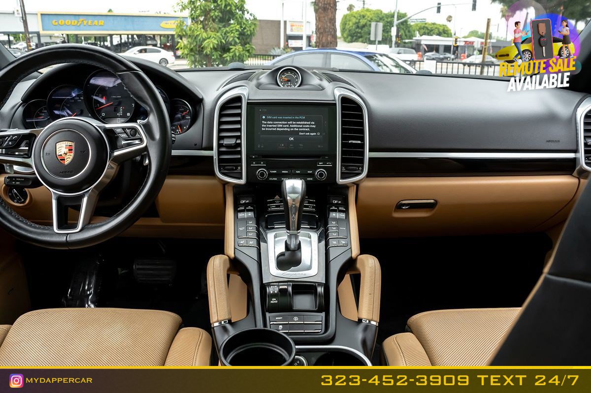 Used 2018 Porsche Cayenne Platinum Edition w/ Premium Package AWD/4WD image 20