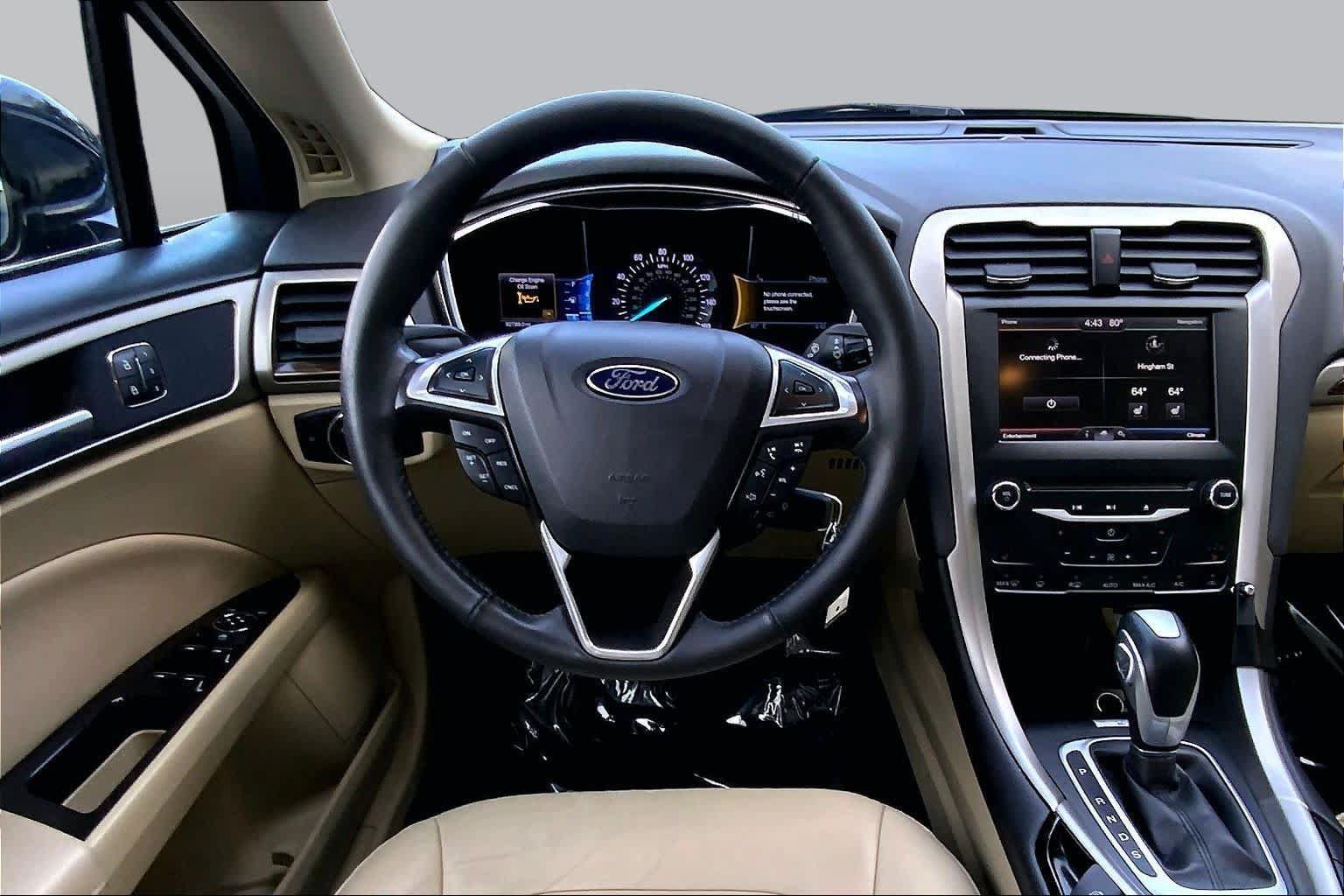 Used 2014 Ford Fusion SE w/ Equipment Group 202A FWD image 5