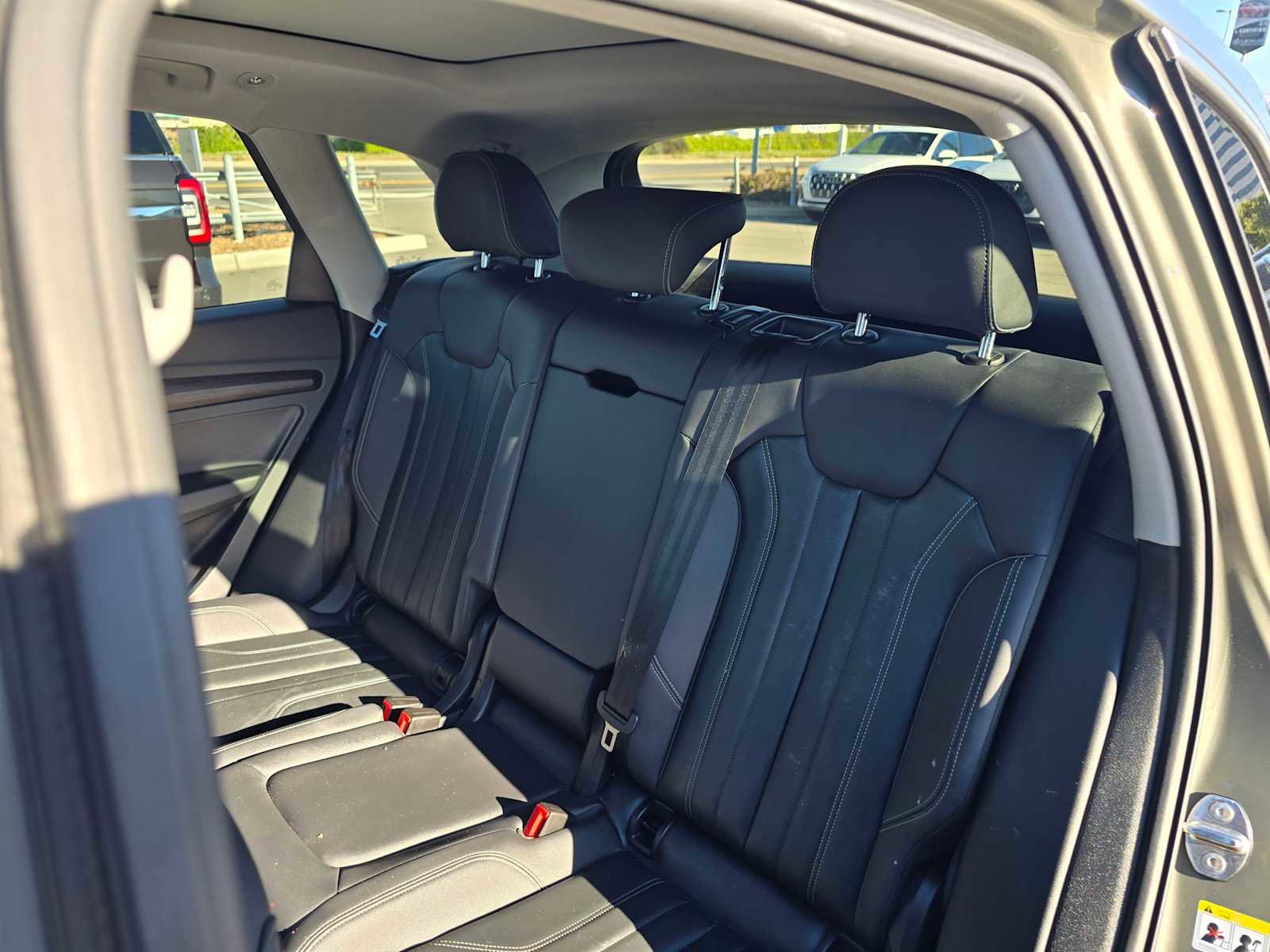 Certified 2025 Audi Q5 2.0T Premium image 19