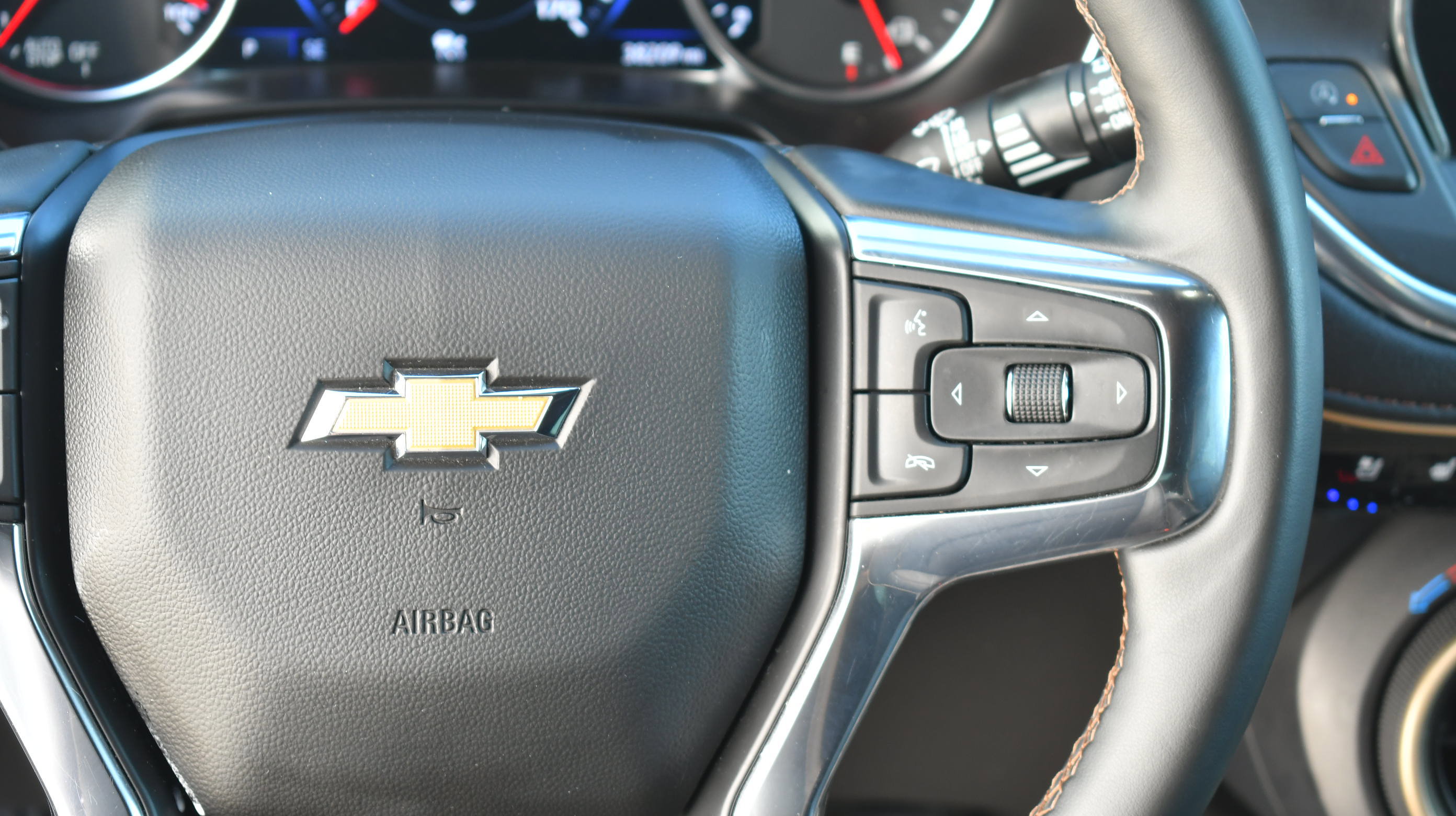 Used 2023 Chevrolet Blazer Premier w/ Driver Confidence II Package FWD image 22