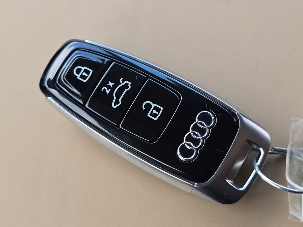 New 2026 Audi Q8 Prestige AWD/4WD image 39