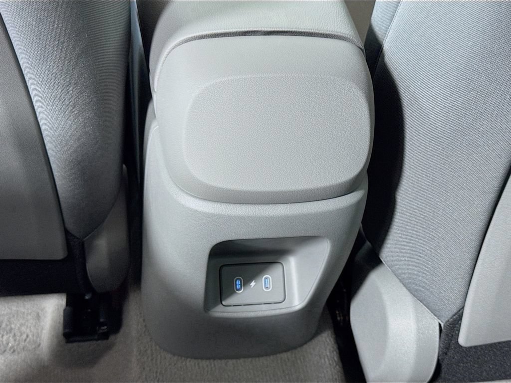 New 2025 Hyundai Elantra SEL FWD image 20