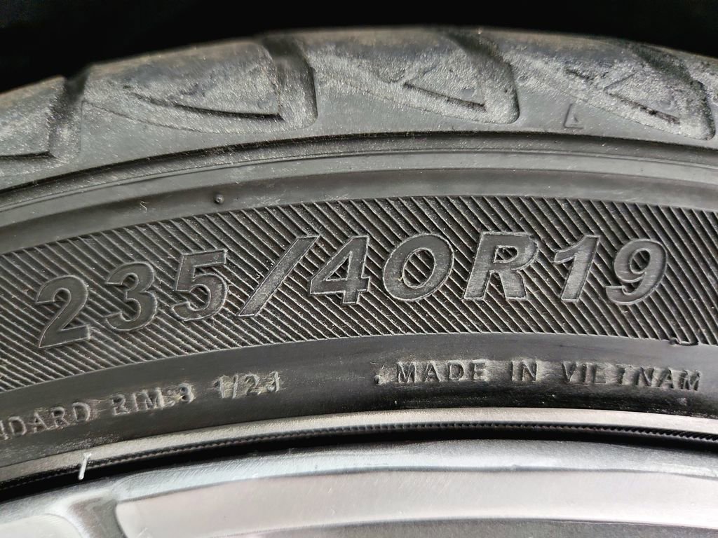 Used 2018 Mercedes-Benz E 400 4MATIC Coupe image 33