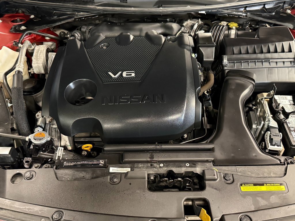 Used 2016 Nissan Maxima Platinum w/ Interior Lighting Package image 25