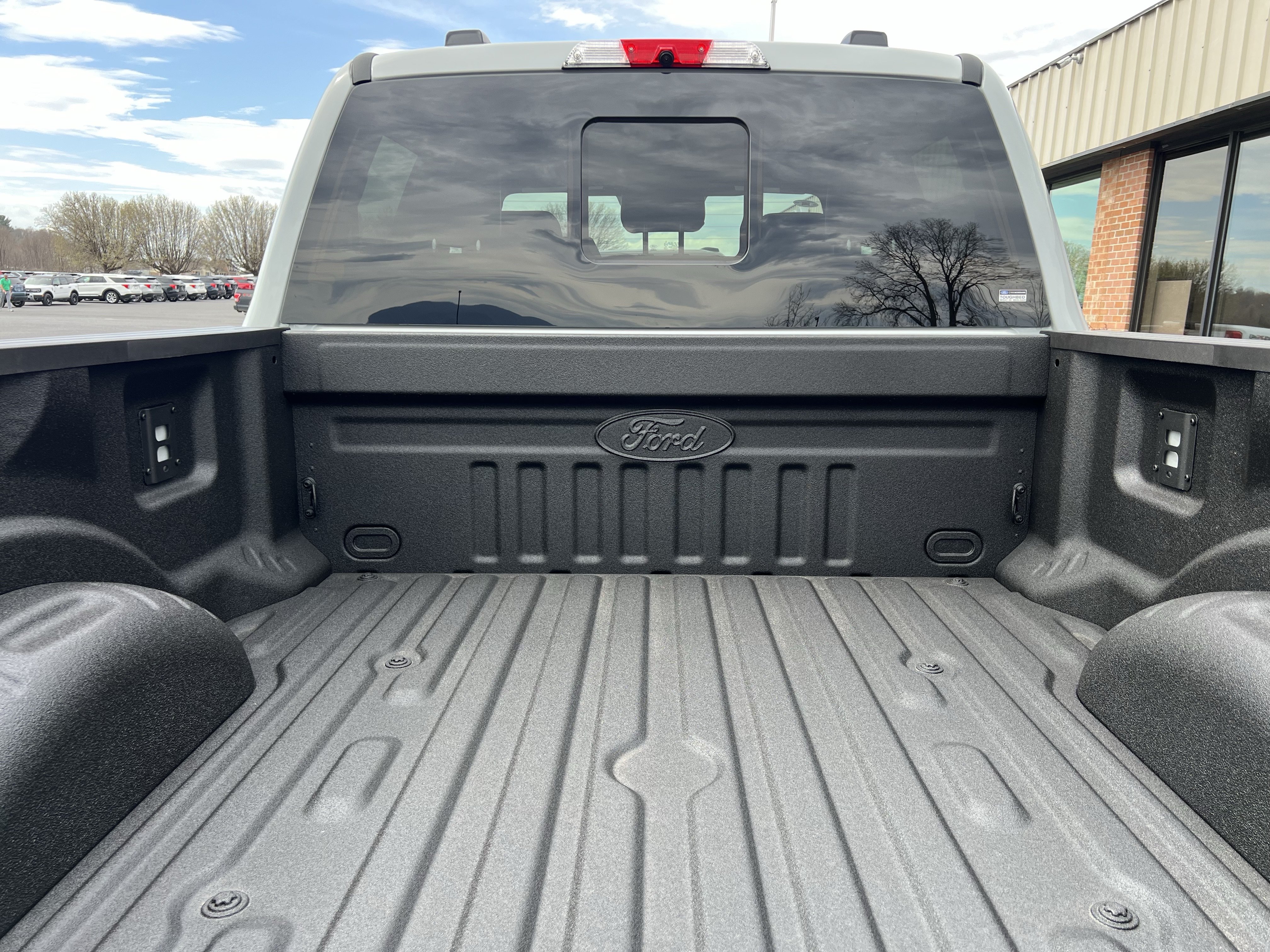 New 2026 Ford F350 Platinum w/ FX4 Off-Road Package AWD/4WD image 9