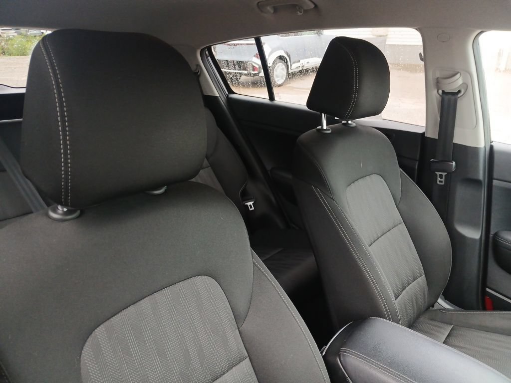 Used 2022 Kia Sportage LX AWD/4WD image 18