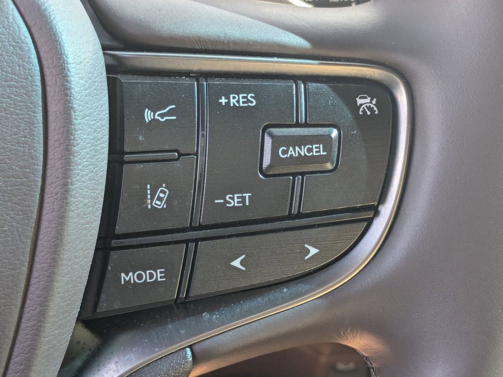 Used 2021 Lexus ES 300h Ultra Luxury image 14