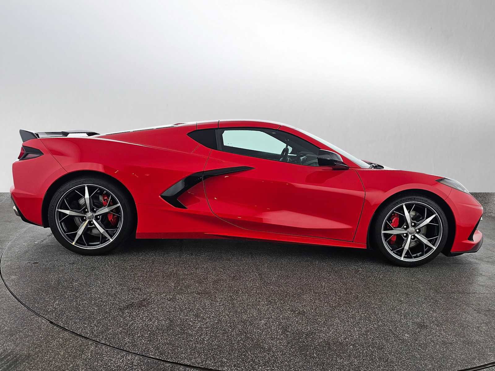 Used 2023 Chevrolet Corvette Stingray Preferred Cpe w/ Z51 Performance Package image 2