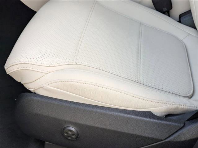 New 2026 Mercedes-Benz GLC 300 image 4