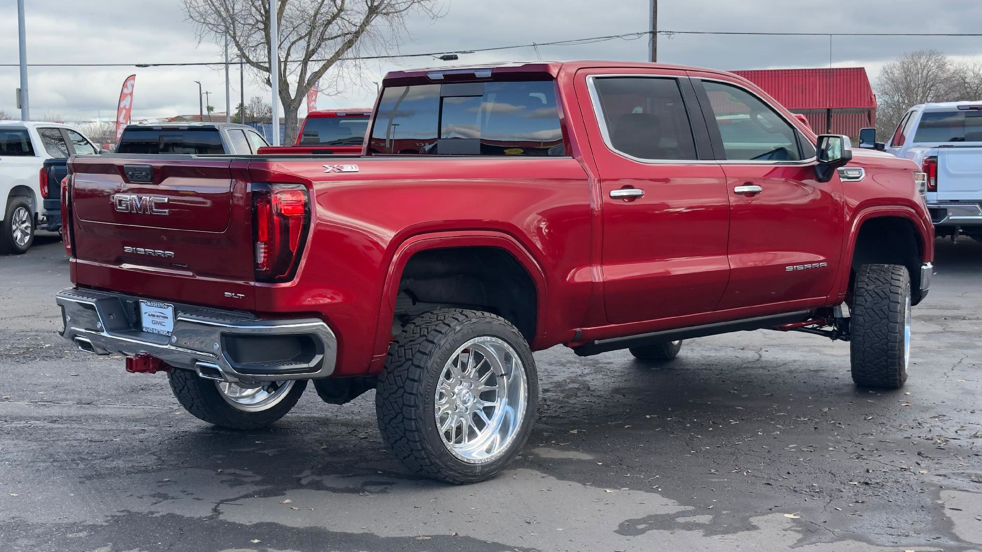 New 2026 GMC Sierra 1500 SLT w/ SLT Premium Plus Package image 7