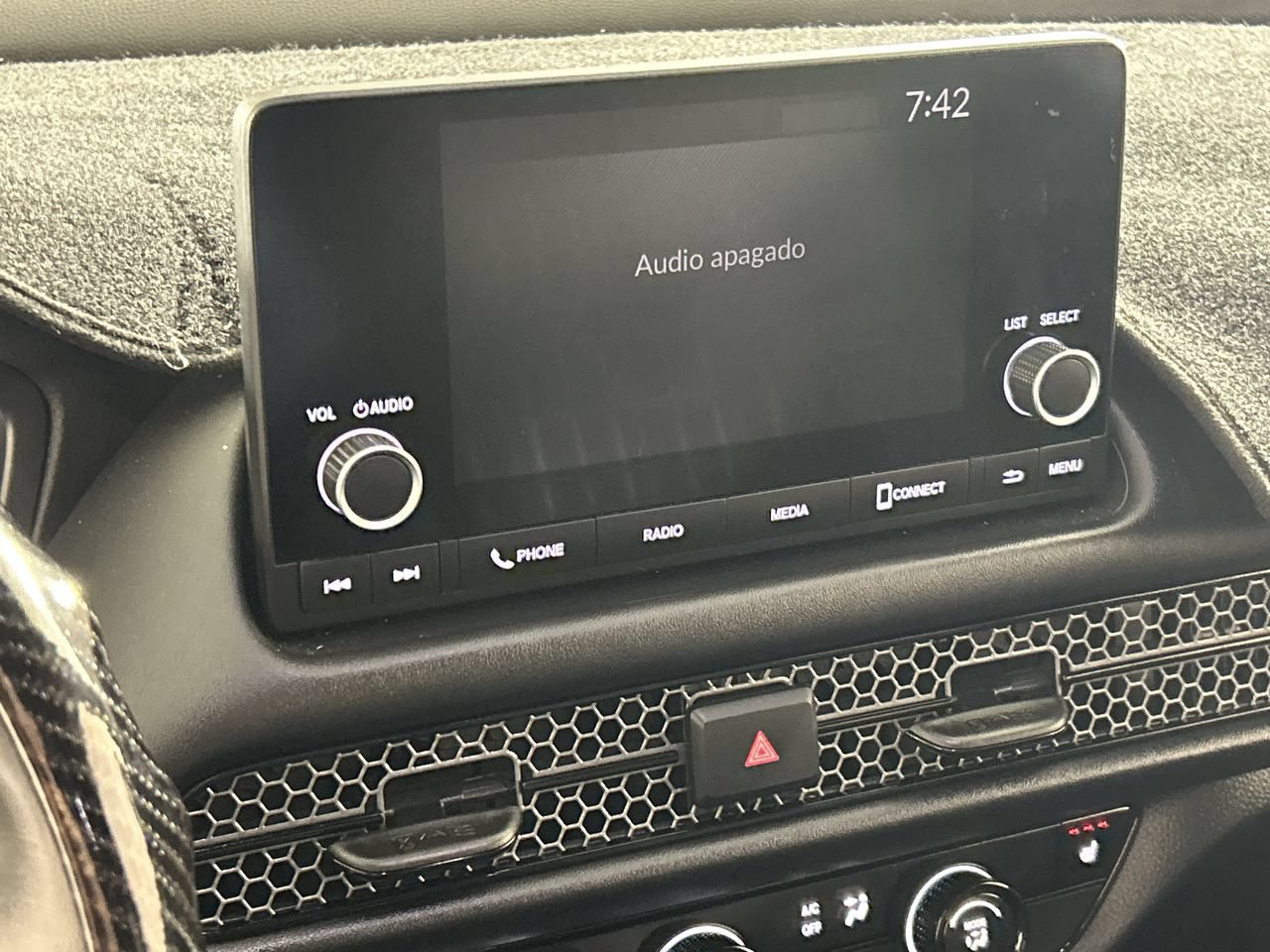 Used 2025 Honda HR-V Sport image 17